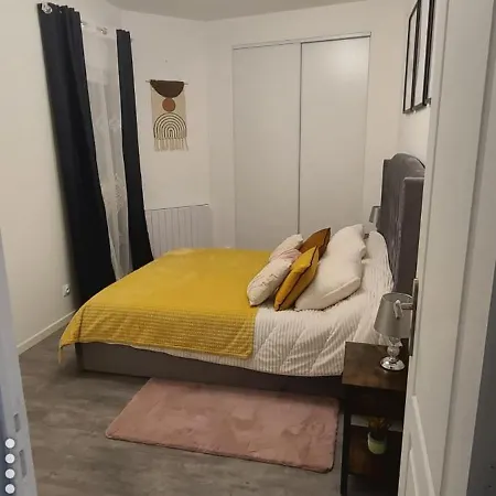 Apartment Cosy Cdg Paris Asterix
